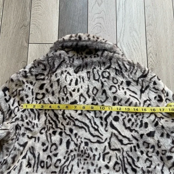 Cupcakes & Cashmere Animal Print Faux Fur Coat - Picture 8 of 9